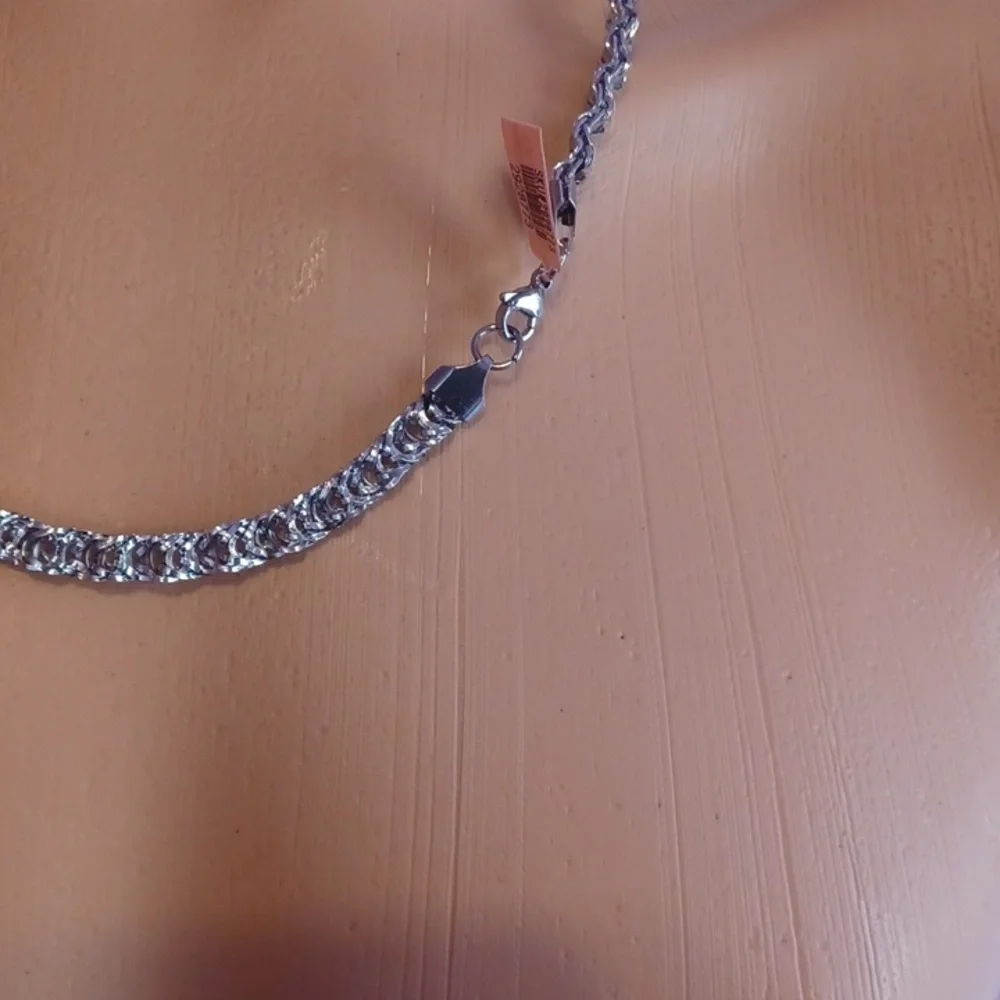 Elegant Bismark Weave Chain 20